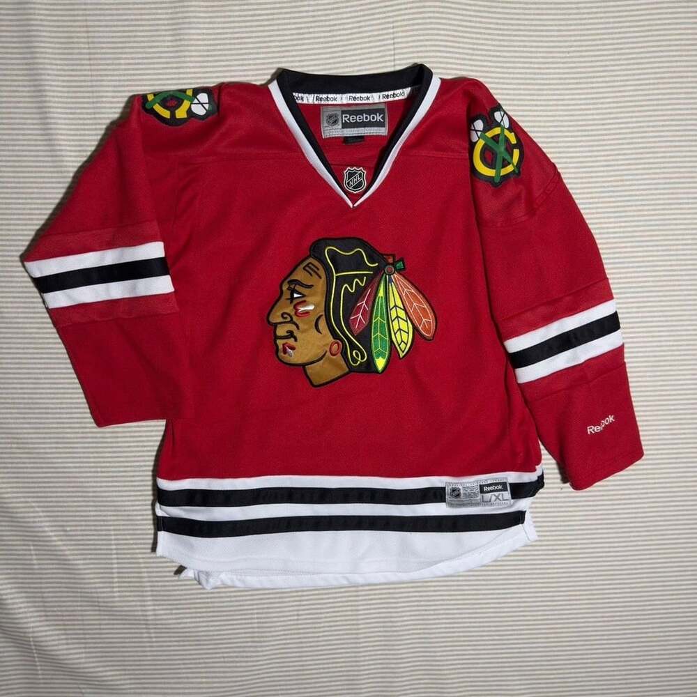 Reebok Chicago Blackhawks Hockey Jersey Size Youth L/XL